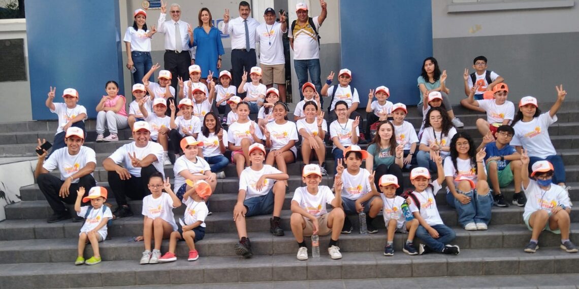 Vaqueros de Prepa 2 invitan a campamento de verano infantil