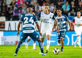 Rayados cumple, vence a Pachuca