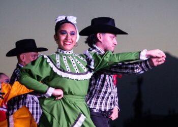 La danza une y fortalece el sentido de comunidad