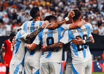 Sin problemas, Argentina va por la 16