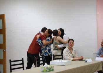 DIF da en adopción a 22 menores