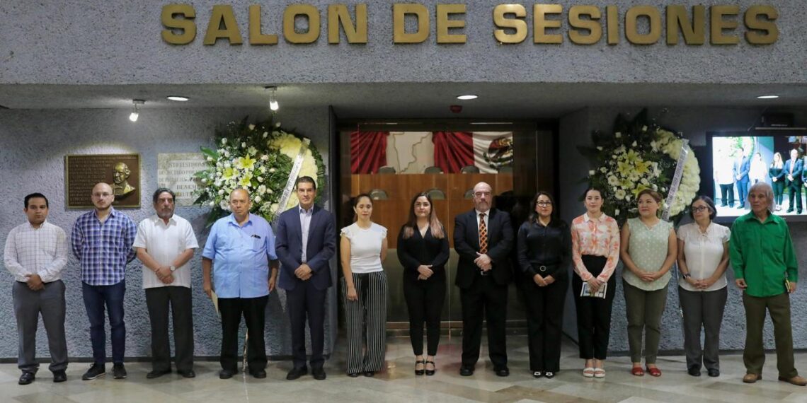 Conmemora Congreso su bicentenario