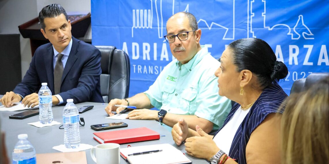 Se reúne Mesa de transición de Monterrey con líderes del transporte de carga