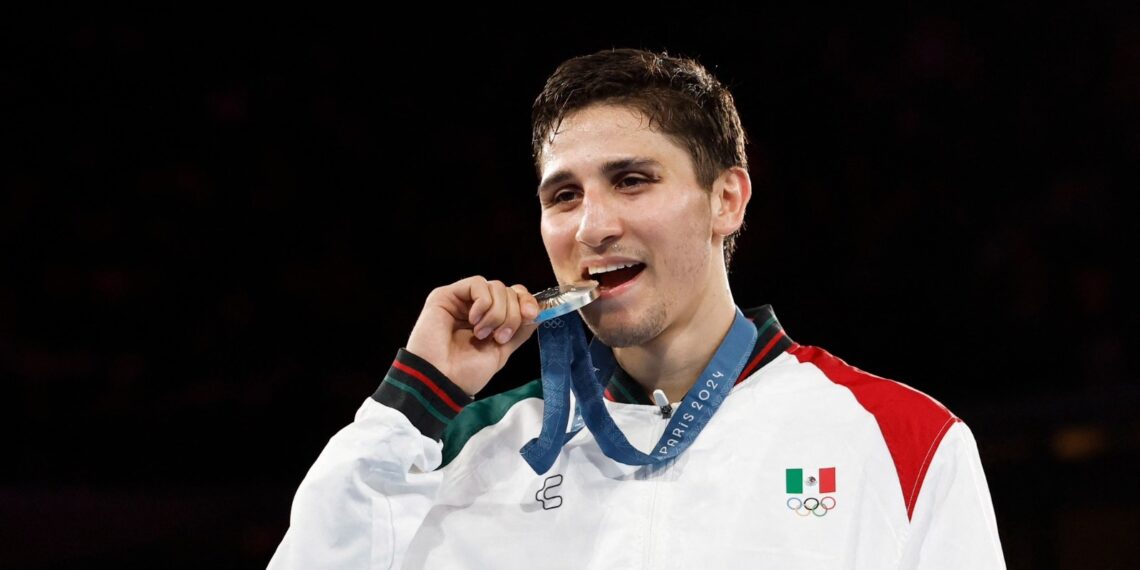 Marco Verde se cuelga la plata en box