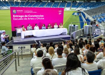 Se gradúan en Guadalupe más de 18 mil estudiantes