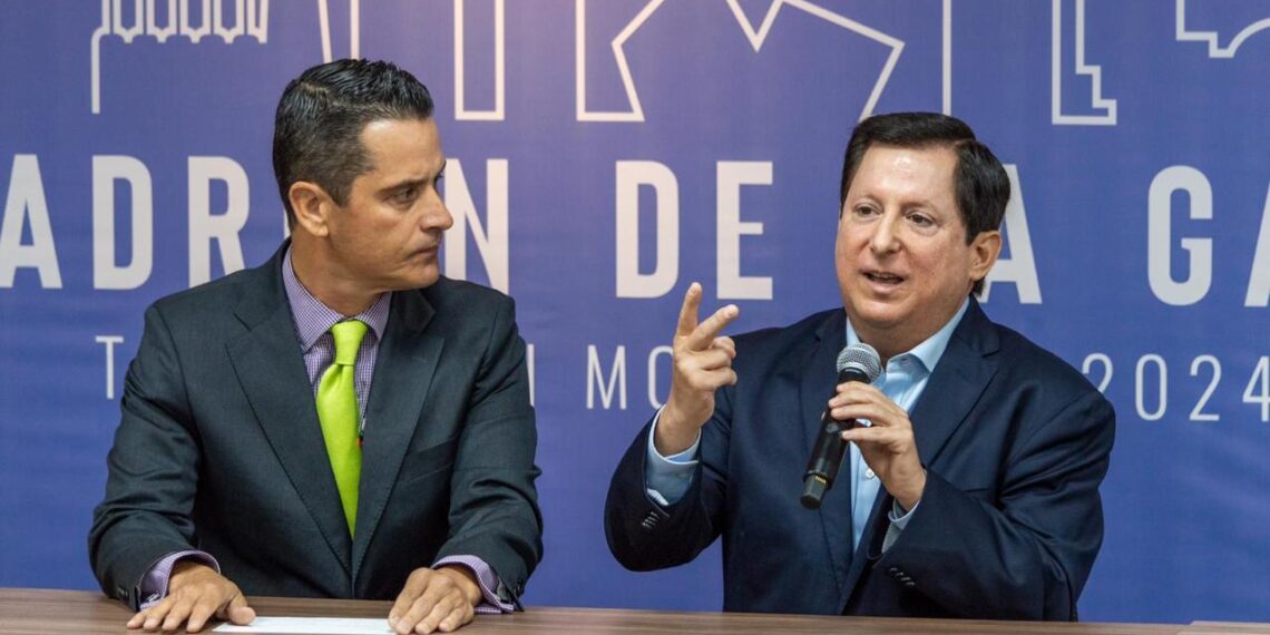Suma equipo de Adrián propuestas de Madero