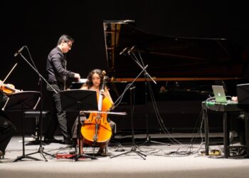 “Sumergen” al público en un mar de sonidos