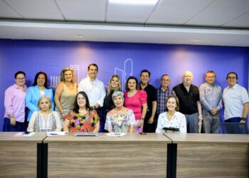 Recibe equipo de transición necesidades de vecinos del centro y poniente