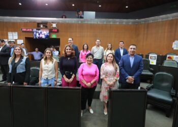 Juicio político al ejecutivo sigue en pie: GLPRI