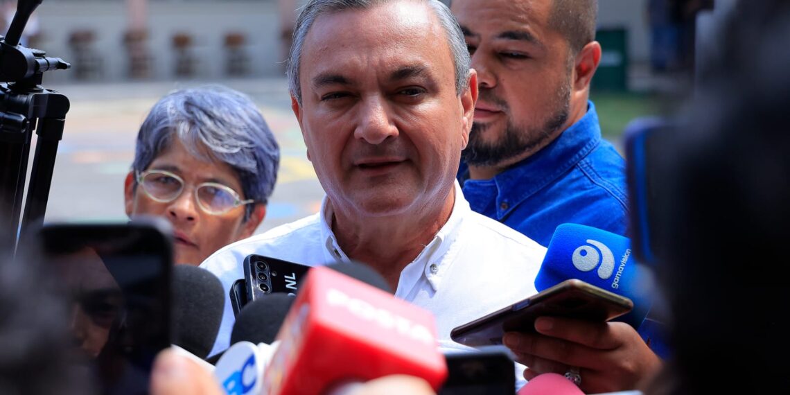 Llama Héctor García a la armonía y a trabajar por Nuevo León