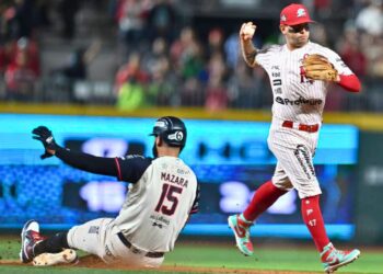 ¡Diablos Rojos pega primero en la Serie del Rey!