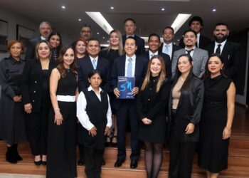 Destaca Daniel Carrillo bienestar de las familias en su tercer informe