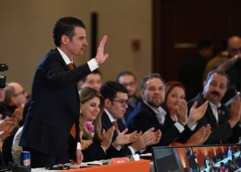 Es Miguel Flores Coordinador Nacional de Diputados Locales de Movimiento Ciudadano
