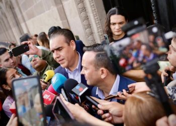 Concluye reunión de Samuel y diputados de NL