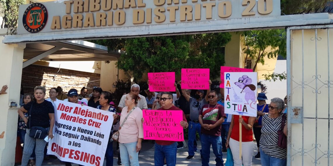 Exigen ejidatarios evitar despojo de terrenos