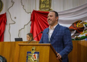 Proponen pensión para personas con discapacidad