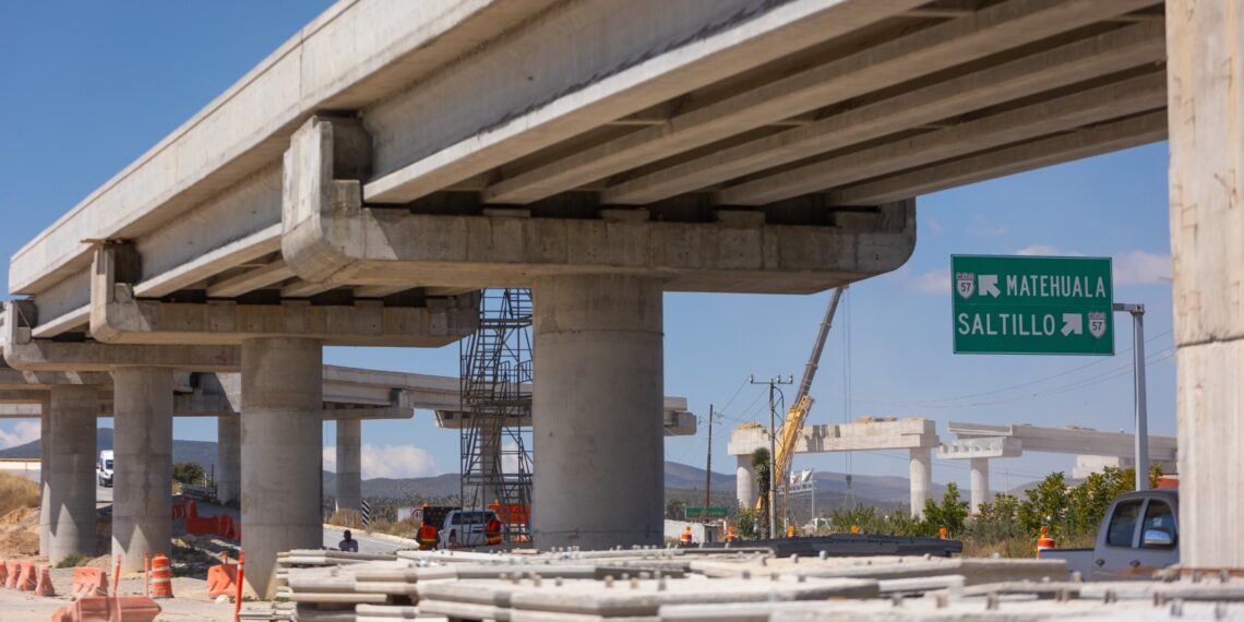 Supervisa gobernador obras de la Carretera Interserrana