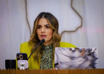 Ratifica Sala Regional a Lorena de la Garza como presidenta del Congreso