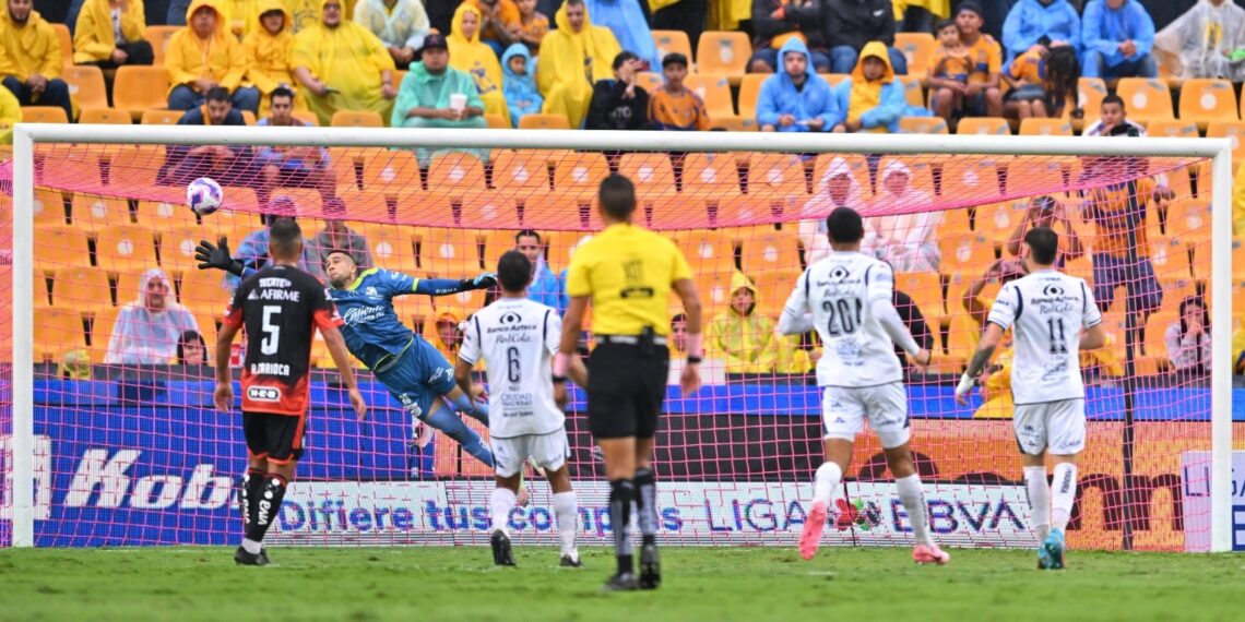 Tigres vence a Puebla previo al Clásico Regio