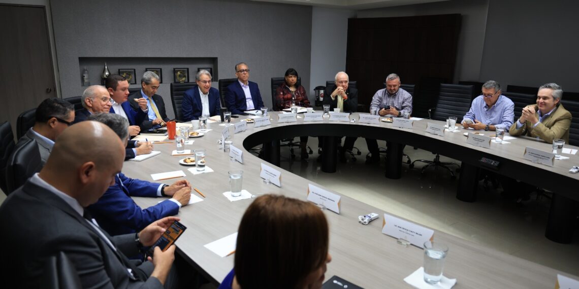 Bajarán tarifa de agua en municipios no metropolitanos de Nuevo León