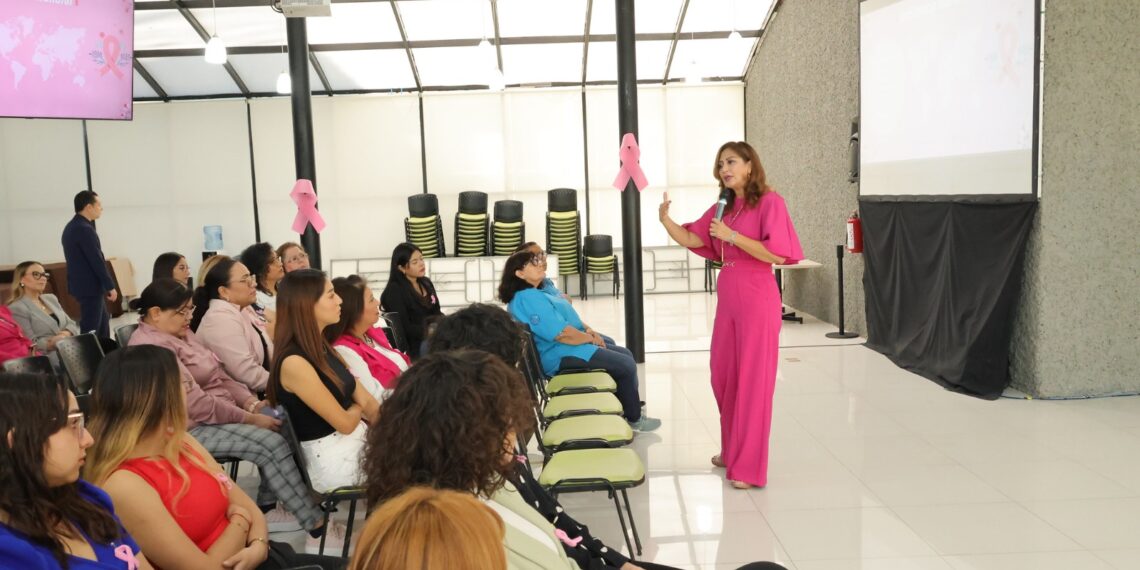 Iluminarán de rosa el Congreso en el Día Mundial contra el Cáncer de Mama