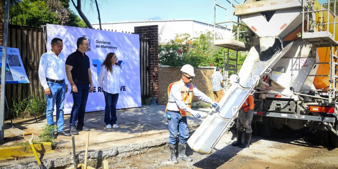 Reanudan rehabilitación de pavimento en calle Óscar F. Castillón