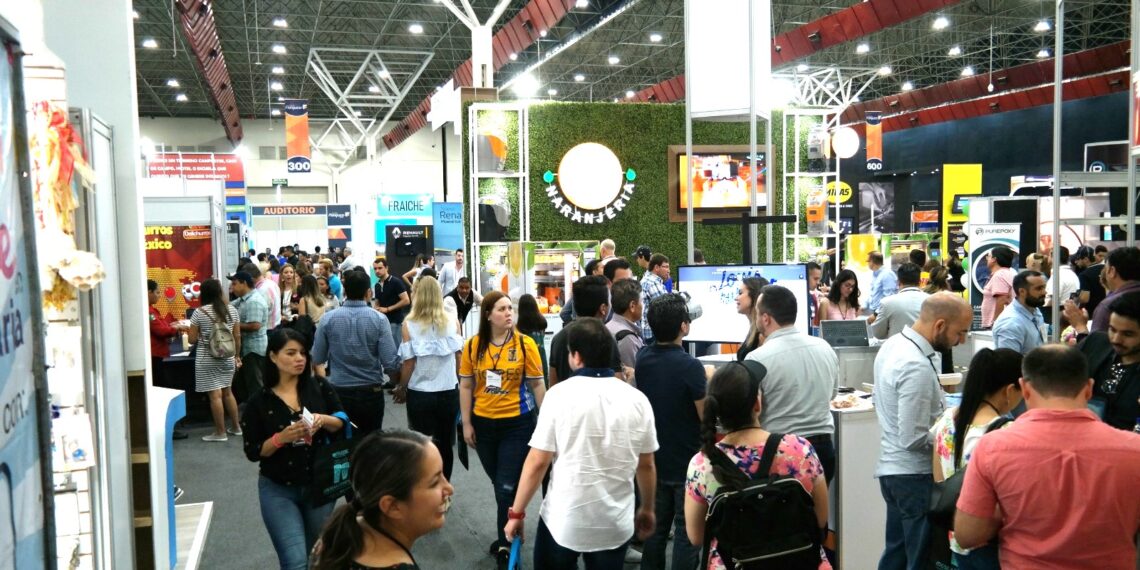 Es Nuevo León tercer lugar nacional en el sector franquicias