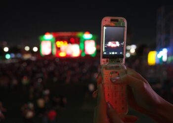 Heineken pide guardar celulares durante conciertos