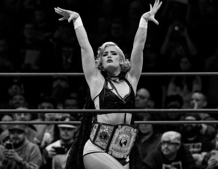 Toni Storm: La mejor luchadora del 2024