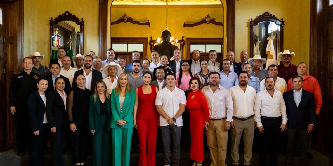 Reúne Gobernador a Alcaldes de la Zona Rural