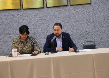 Miguel Lechuga une esfuerzos con industriales de Santa Catarina