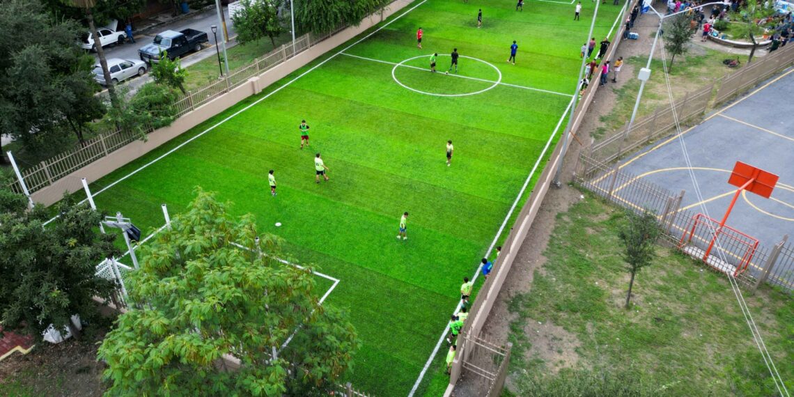 Inaugura San Nicolás cancha en Col. Andalucía