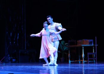 Disfrutan 3 mil personas de Romeo y Julieta en el FISL