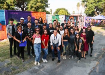 Ponen color al Día de Muertos en San Nicolás