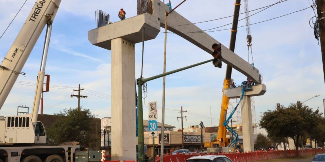Restringirán retornos en tramo de Miguel Alemán por obras del Metro