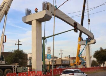Restringirán retornos en tramo de Miguel Alemán por obras del Metro