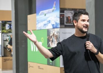 Recorren 25 años del arte del diseño