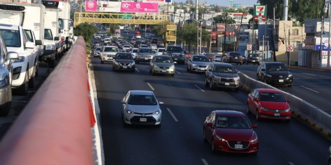 Cerrarán carriles laterales de Constitución