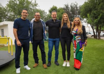 Supervisa alcalde de Monterrey rehabilitación de multideportivo en Hacienda Mitras