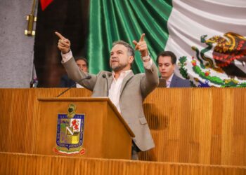 Diputado de MC busca sancionar a quienes arrojen basura en la vía pública