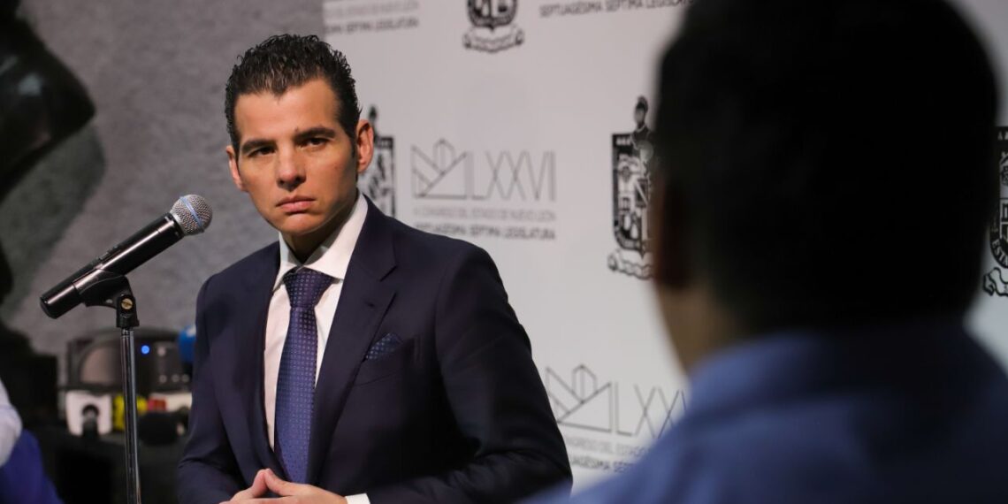 Pide Miguel Flores trabajar en presupuesto