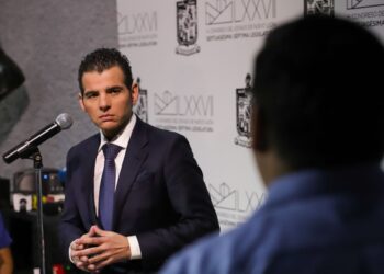 Pide Miguel Flores trabajar en presupuesto