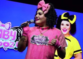 “La PAXXXtorela: Pelada y Grosera“ llega al Teatro Versalles