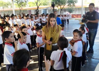 Lorena de la Garza escucha a niños y adolescentes de Monterrey con el programa “Diputaditos Regios”