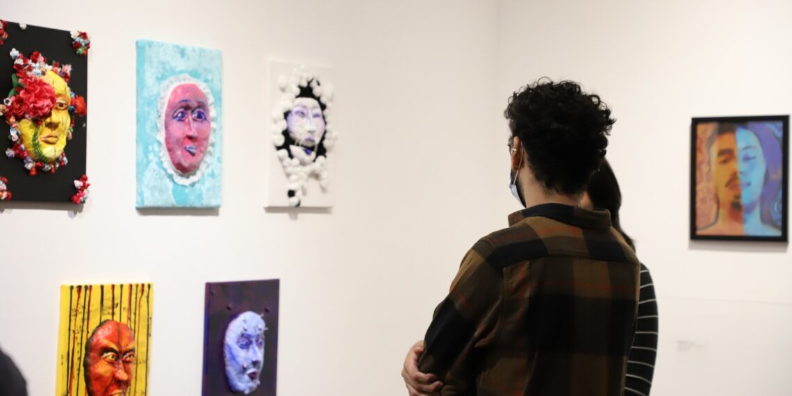 Invita Monterrey a exposición de nuevos artistas plásticos de la UANL
