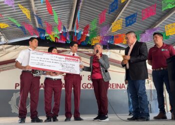 Se suma diputada en apoyo a jóvenes que irán al mundial de robótica