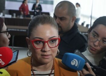 Tramitan más de mil amparos contra tarifazo