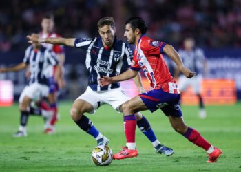 Rayados recibe duro revés en San Luis, caen 2-1