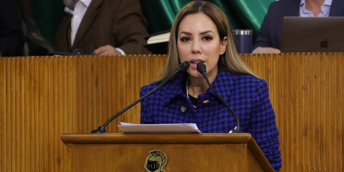 Demandan Perla Villarreal gasolina barata y de calidad