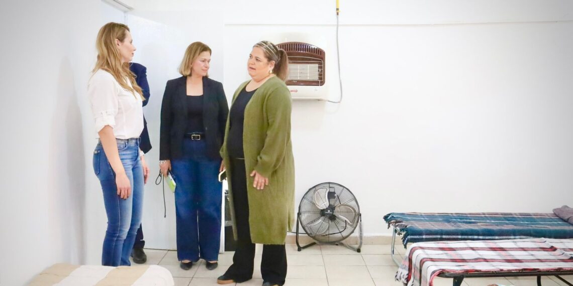 Habilita DIF Monterrey albergue temporal ante próxima baja de temperaturas